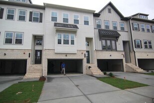 501 Stagecoach Bnd SE in Smyrna, GA - Building Photo