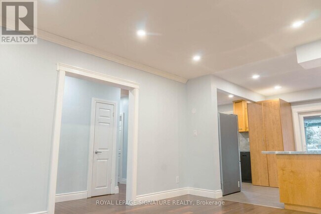 83 Hammond Rd in Mississauga, ON - Building Photo - Building Photo