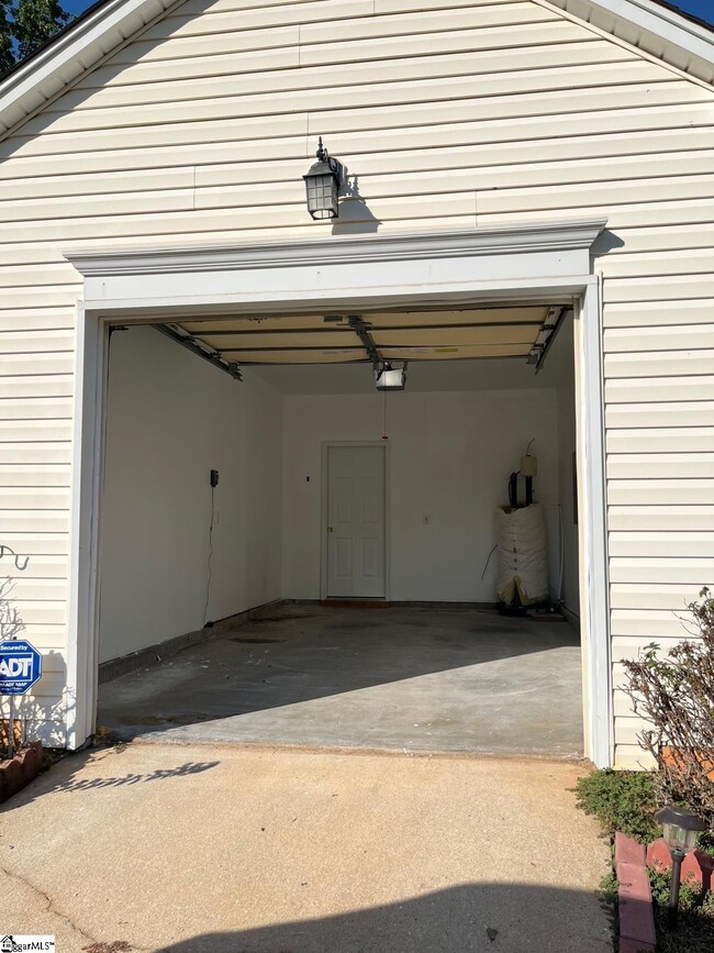 property at 16 Chablis Ct