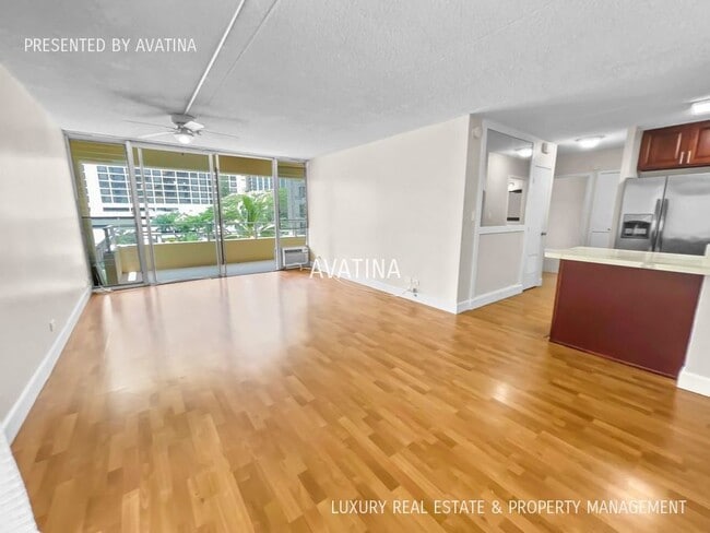 2533 Ala Wai Blvd in Honolulu, HI - Building Photo - Building Photo