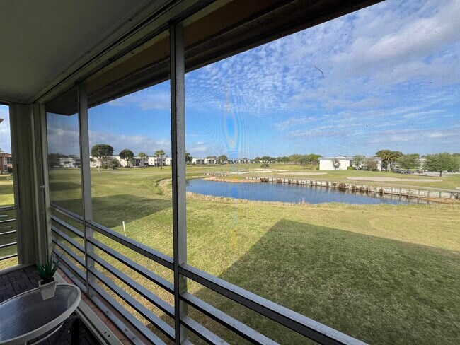 460 Flanders I in Delray Beach, FL - Building Photo - Building Photo