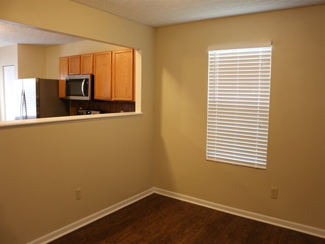 7463 Canal Highlands Boulevard in Canal Winchester, OH - Foto de edificio - Building Photo