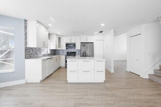 10970 Crescendo Cir in Boca Raton, FL - Building Photo - Building Photo