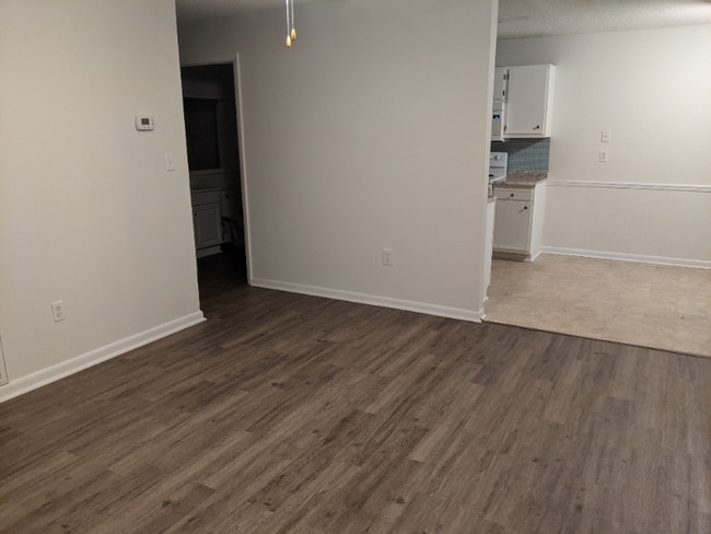 3309 Bridges St in Morehead City, NC - Foto de edificio - Building Photo