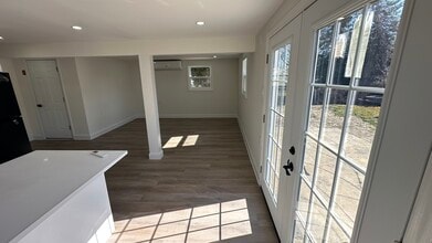 37 Martha St in Freeport, NY - Building Photo - Building Photo