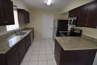 703 Beverly Ave in Altamonte Springs, FL - Building Photo - Building Photo