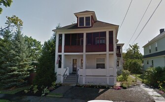 301 Ash St, Unit 303 Ash Street in Manchester, NH - Building Photo