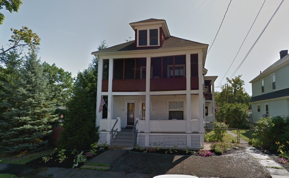 301 Ash St, Unit 303 Ash Street in Manchester, NH - Building Photo