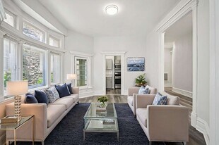 Pelham Court Apartments in Philadelphia, PA - Building Photo