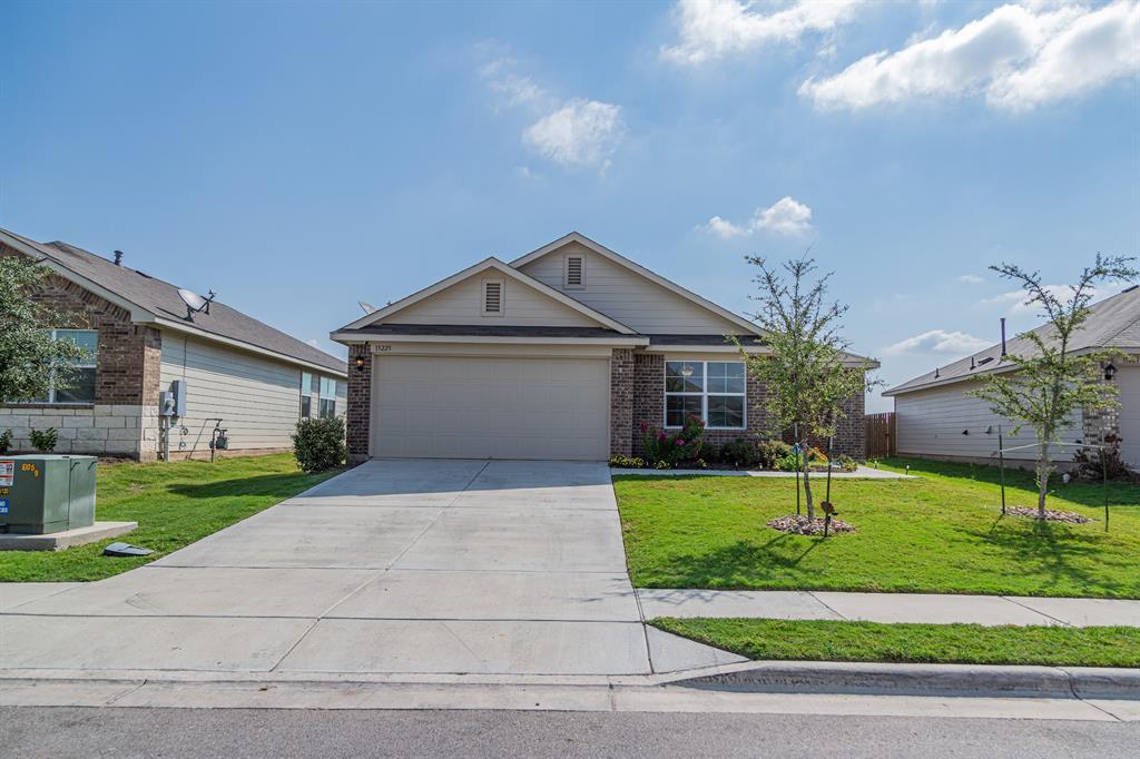 15225 Harkness Pass in Austin, TX - Building Photo