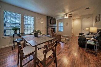 1004 Hyridge St in Round Rock, TX - Building Photo - Building Photo