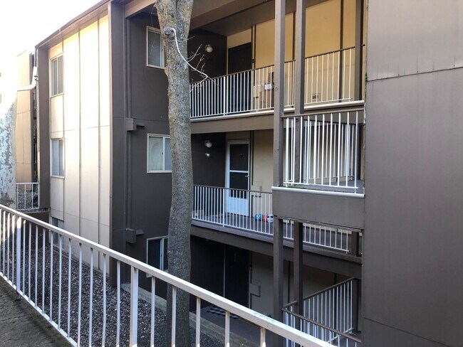 1220 NW State St, Unit 18 in Pullman, WA - Building Photo - Building Photo