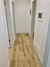 4916 Hazeltine Ave in Los Angeles, CA - Building Photo - Building Photo
