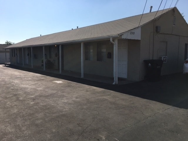 12583 Adelphia Ave in San Fernando, CA - Building Photo