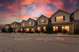 1104 Oatlands Park in Lexington, KY - Building Photo