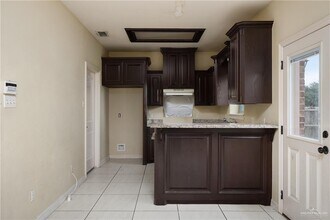 206 Caramel Dr in Alamo, TX - Building Photo - Building Photo