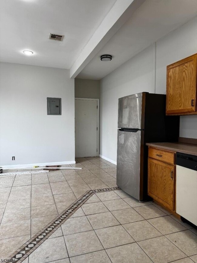 109 Irene St in Linden, NJ - Building Photo - Building Photo