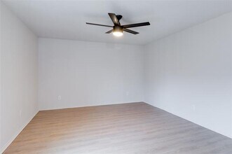 5005 Button Willow Dr in Fort Worth, TX - Building Photo - Building Photo