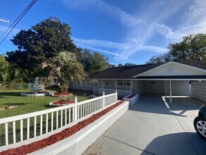 2818 Palmdale St in Jacksonville, FL - Building Photo - Building Photo