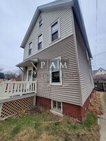 2935 N Booth St in Milwaukee, WI - Building Photo