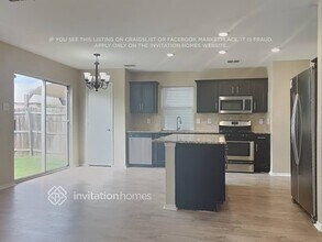 926 Gillon Dr in Arlington, TX - Building Photo - Building Photo