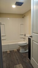 303 E Adams St, Unit A in O'Fallon, IL - Foto de edificio - Building Photo