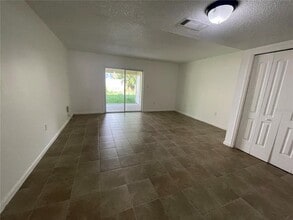 221 S Cypress Way in Casselberry, FL - Building Photo - Building Photo