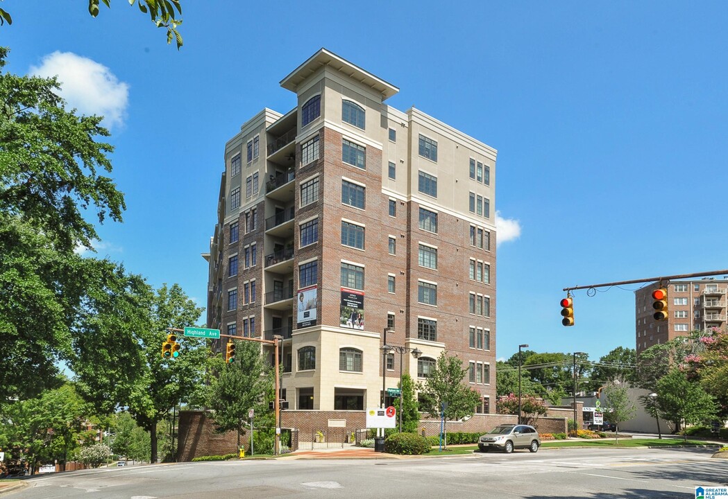 2600 Highland Ave in Birmingham, AL - Foto de edificio