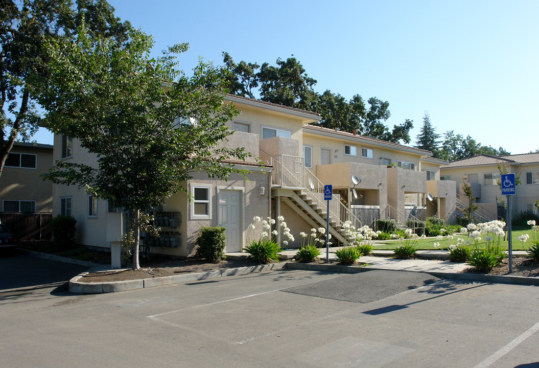 Granite Place in Santa Rosa, CA - Building Photo