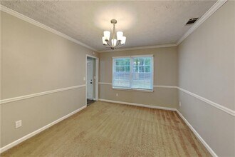 5051 Sugar Creek Dr in Sugar Hill, GA - Building Photo - Building Photo