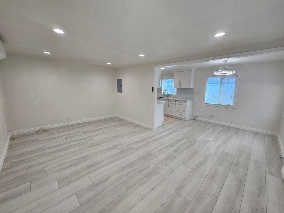 12015 Orange St in Norwalk, CA - Building Photo