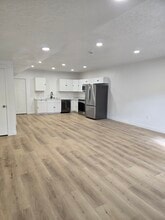 844 W Fallow Dr, Unit Brand New Basement Apt. in Saratoga Springs, UT - Building Photo - Building Photo