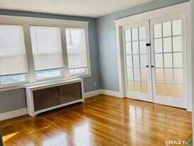 1428 Dixwell Ave in Hamden, CT - Building Photo