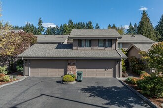 Woodcreek Condominiums in Bellevue, WA - Building Photo - Building Photo