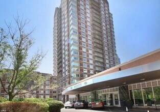 10 Museum Way, Unit 1727 in Cambridge, MA - Building Photo - Building Photo