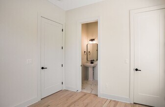 1748 16th Ave N in Nashville, TN - Building Photo - Building Photo