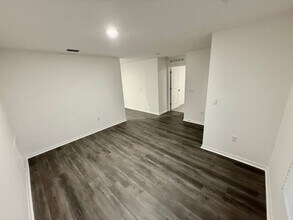 313 Marquee Dr in Poinciana, FL - Building Photo - Building Photo