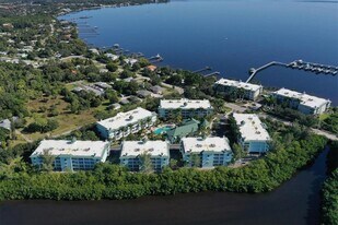 5115 Melbourne St in Punta Gorda, FL - Building Photo