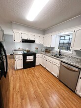 200 Turtle Creek Dr in Lafayette, LA - Foto de edificio - Building Photo