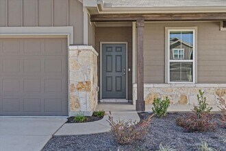 408 Kapok St in Buda, TX - Building Photo - Building Photo