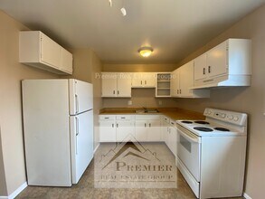 1812 Hampton S in Colorado Springs, CO - Building Photo - Building Photo