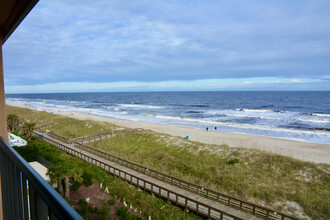 222 Carolina Beach Ave N, Unit 407 in Carolina Beach, NC - Foto de edificio - Building Photo