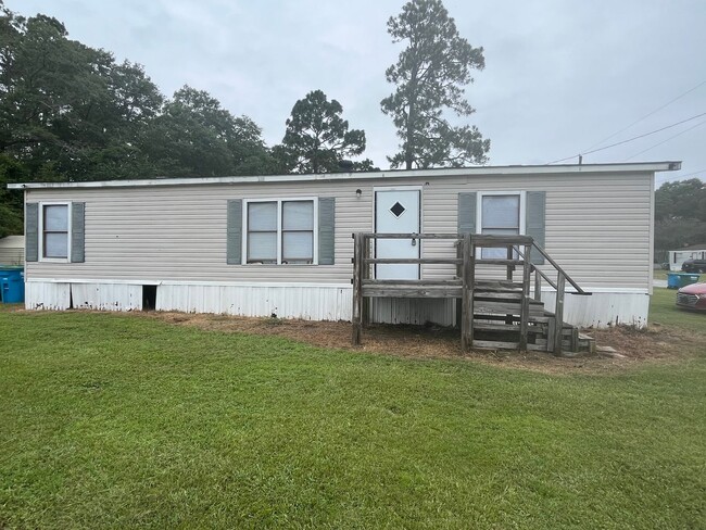 715 W 9th St in Rincon, GA - Foto de edificio - Building Photo