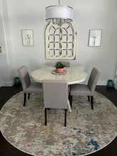 7712 Himalayas Ave in Las Vegas, NV - Foto de edificio - Building Photo