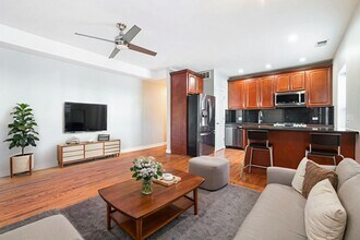 6324 S Kimbark Ave in Chicago, IL - Building Photo - Building Photo