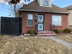 property at 1632 W Waseca Pl