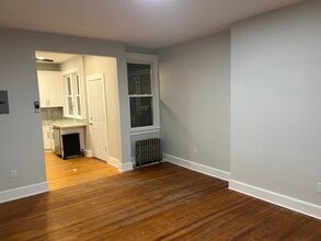 40 Nichols St, Unit 3 in Newark, NJ - Foto de edificio - Building Photo