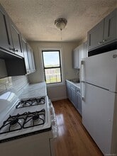 30 Locust Hill Ave in Yonkers, NY - Building Photo - Building Photo
