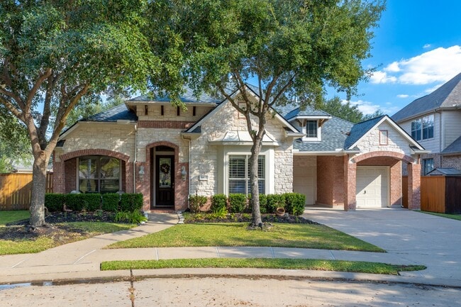 8407 Iron Tree Ln