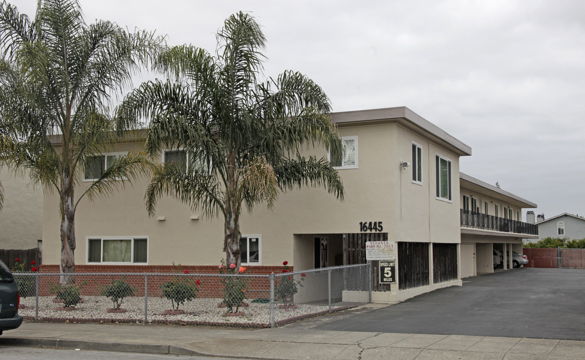 16445 Kent Ave in San Lorenzo, CA - Building Photo